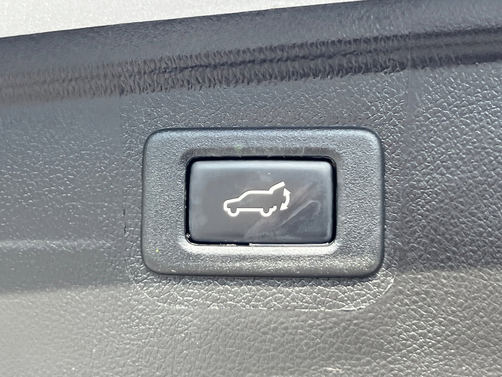 2017 Subaru Outback 2.5i Premium photo 16
