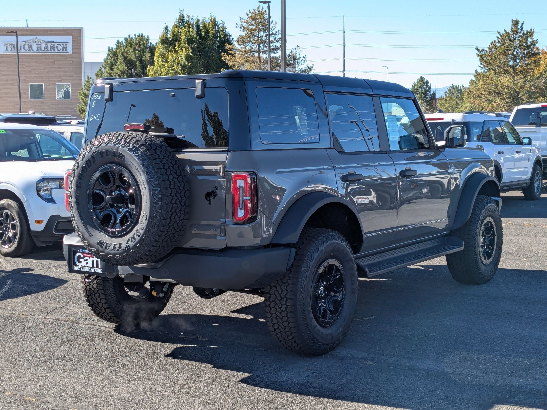 2025 Ford Bronco Outer Banks photo 3