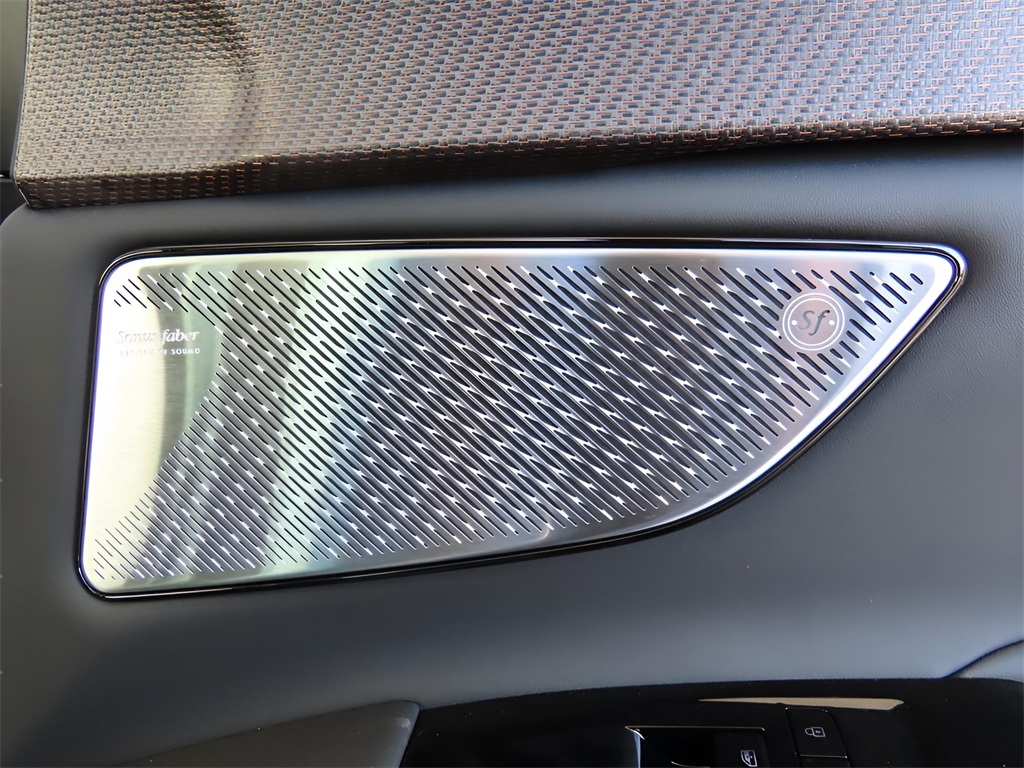 2025 Maserati Grecale photo 13