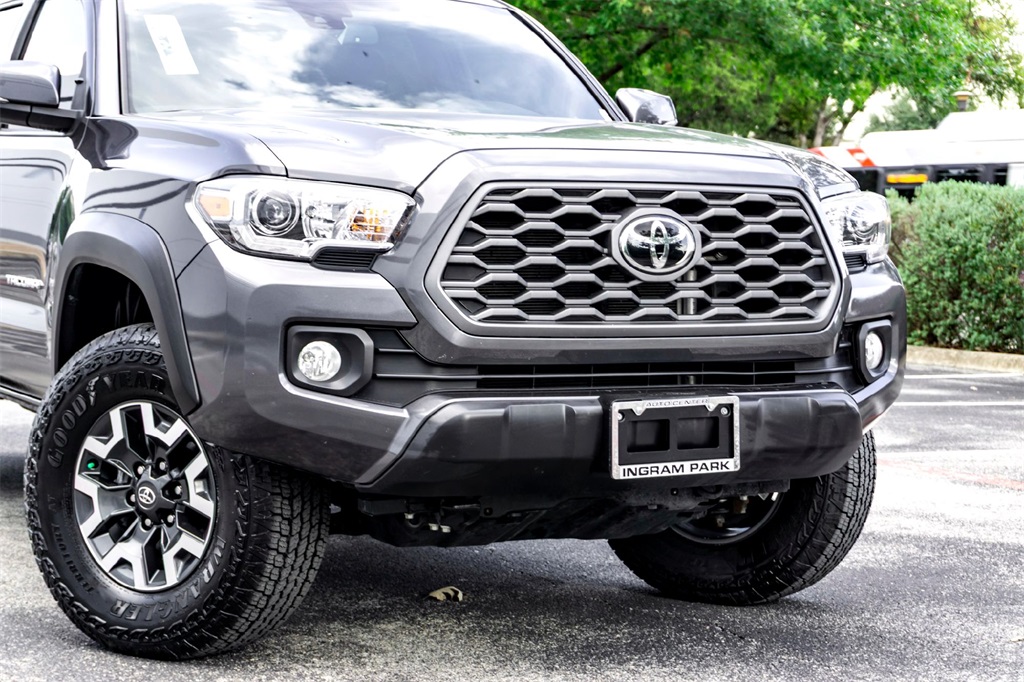 2023 Toyota Tacoma SR5 photo 3