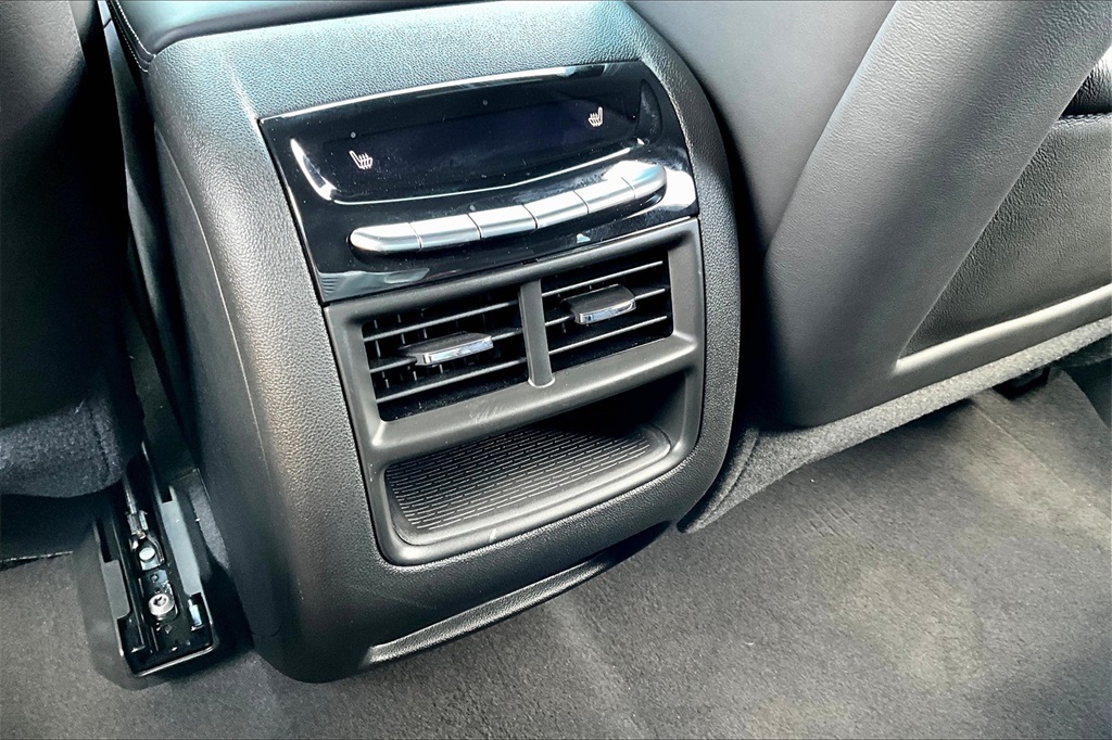 2024 Cadillac XT5 Platinum Premium Luxury photo 10