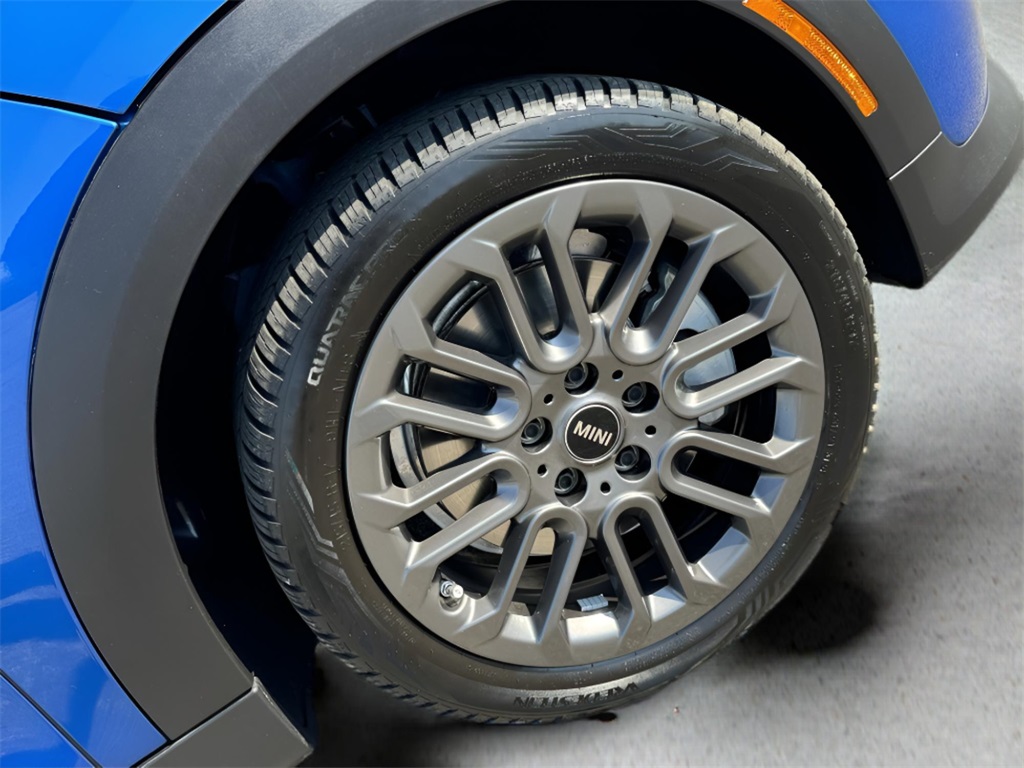 2025 Mini Cooper Hardtop 4 Door Signature photo 25
