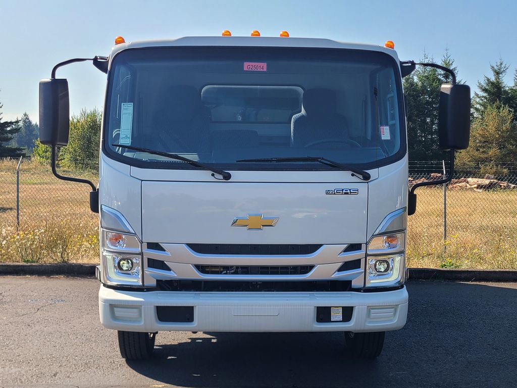 2025 Chevrolet Silverado 4500HD photo 3