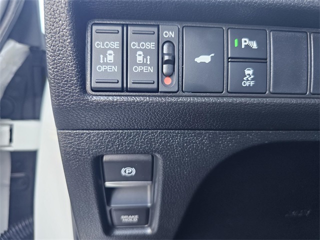 2025 Honda Odyssey Touring photo 28