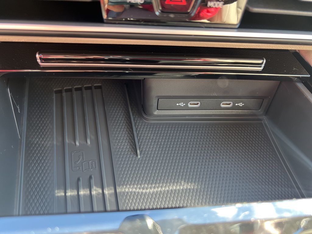 2026 Volkswagen Atlas SE Technology photo 18