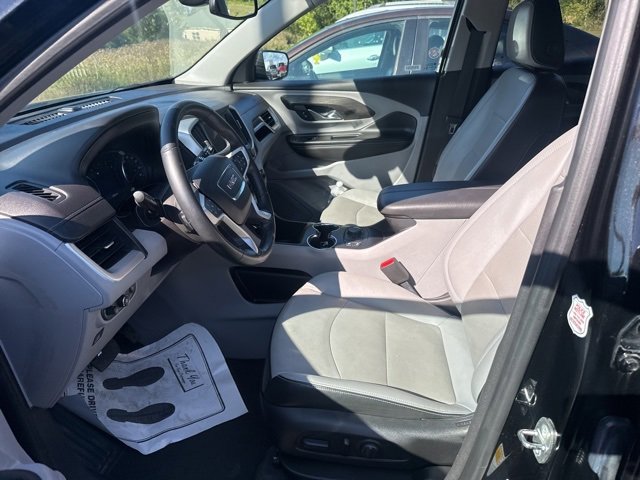 2024 Gmc Terrain SLT photo 3