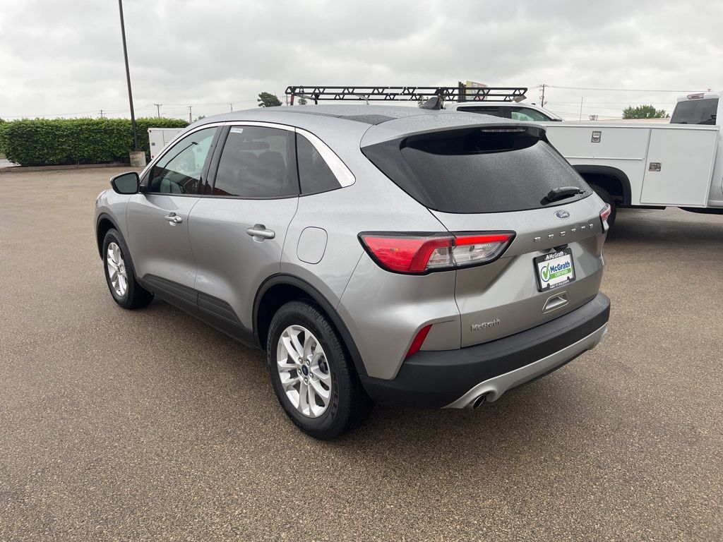 2021 Ford Escape SE photo 4