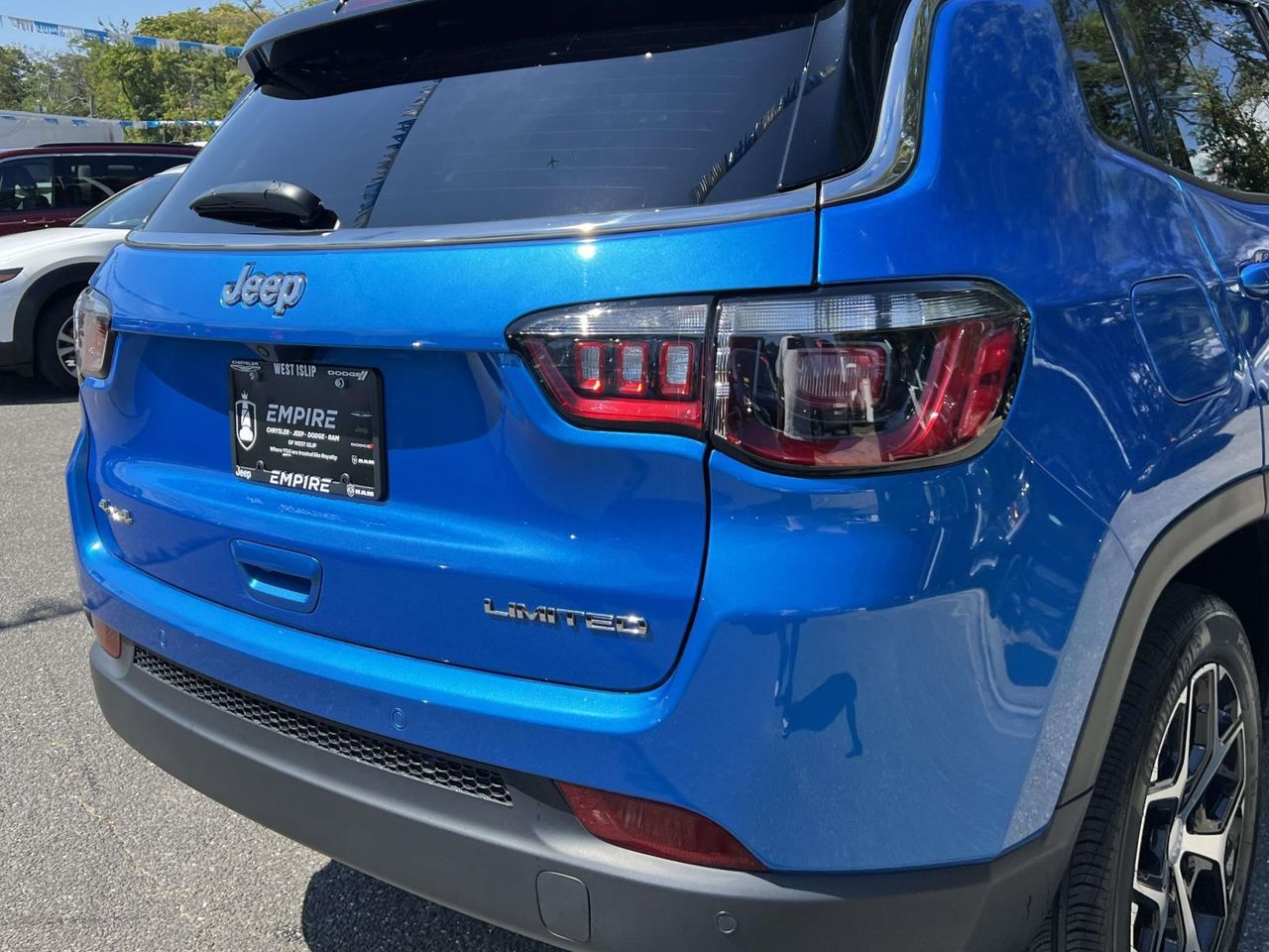 2024 Jeep Compass Limited photo 8