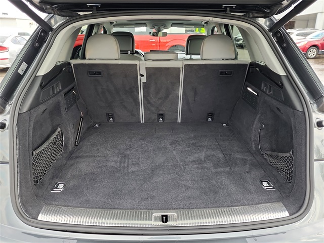2021 Audi Q5 55 Prestige Premium photo 4