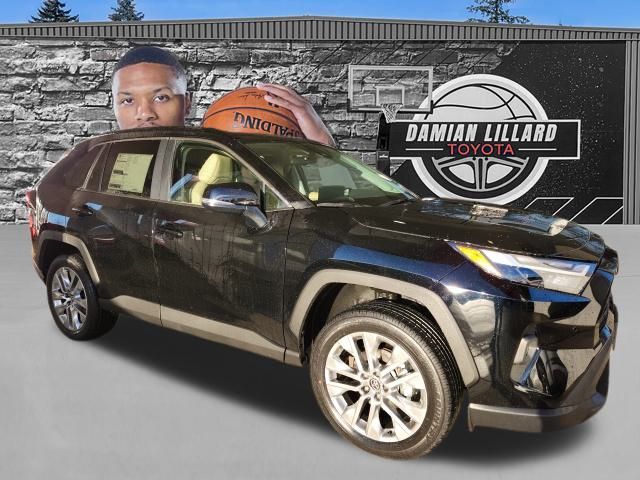 2025 Toyota RAV4 XLE Premium's photo