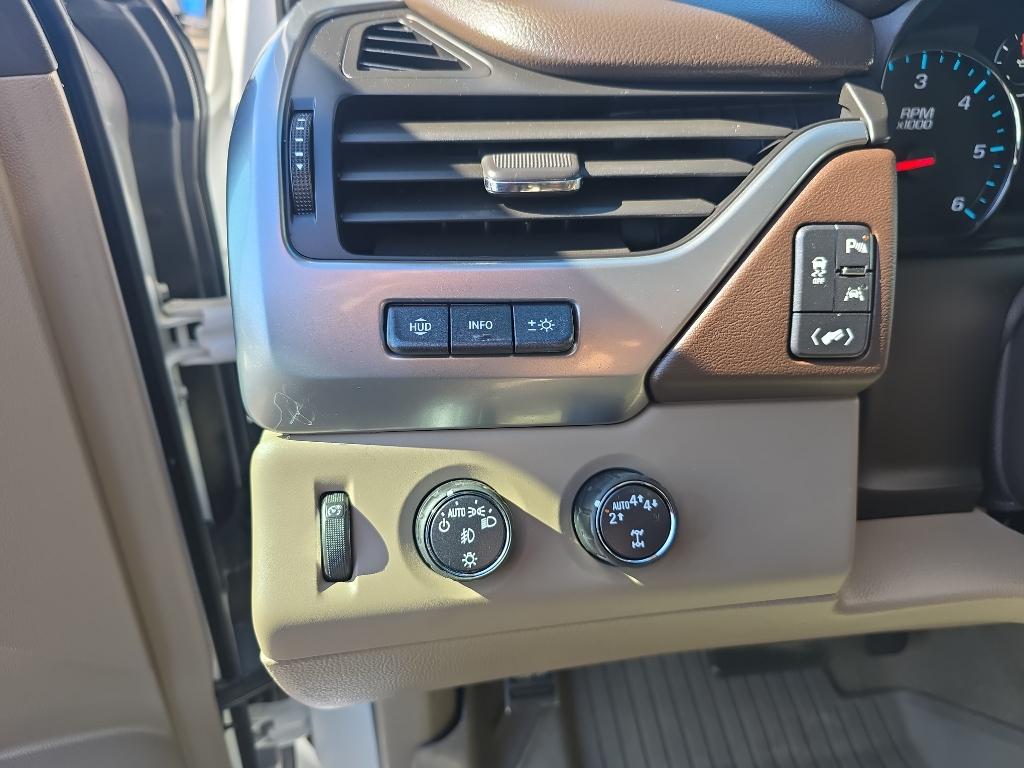 2019 Chevrolet Tahoe Premier photo 16