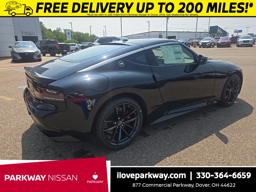 2025 Nissan Z Performance photo 7