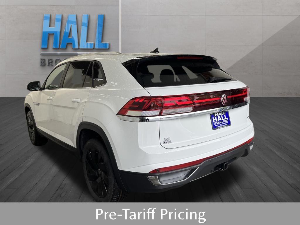 2025 Volkswagen Atlas Cross Sport SE Technology photo 3