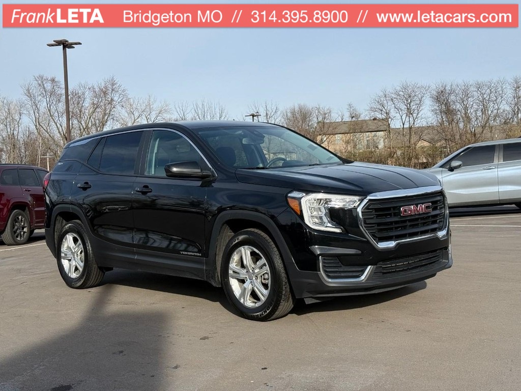 2024 GMC Terrain SLE's photo