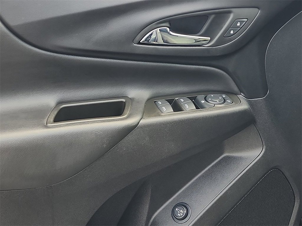 2023 Chevrolet Equinox LT photo 7