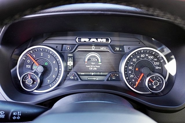 New 2026 Granite Crystal Metallic Clear-Coat Exterior Paint RAM Big Horn/Lone Star image 39