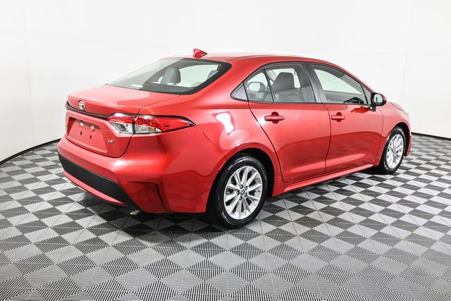 2020 Toyota Corolla LE Premium photo 24
