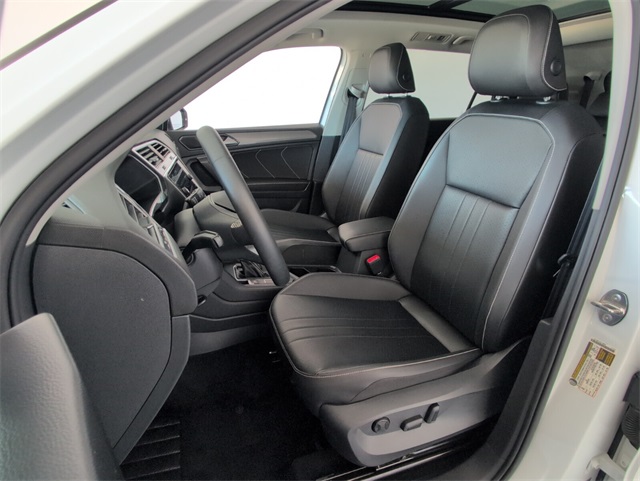 2022 Volkswagen Tiguan SE photo 5