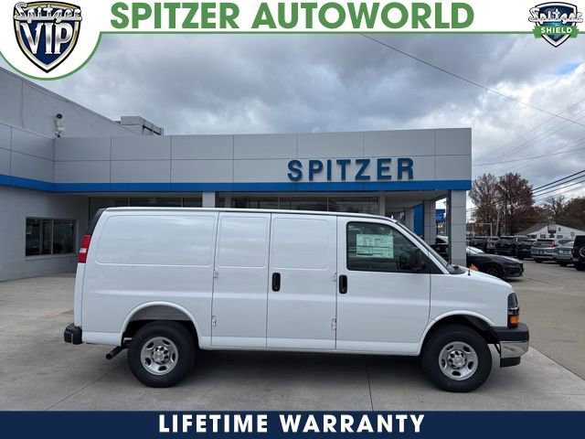 2025 Chevrolet Express Cargo Work Van's photo