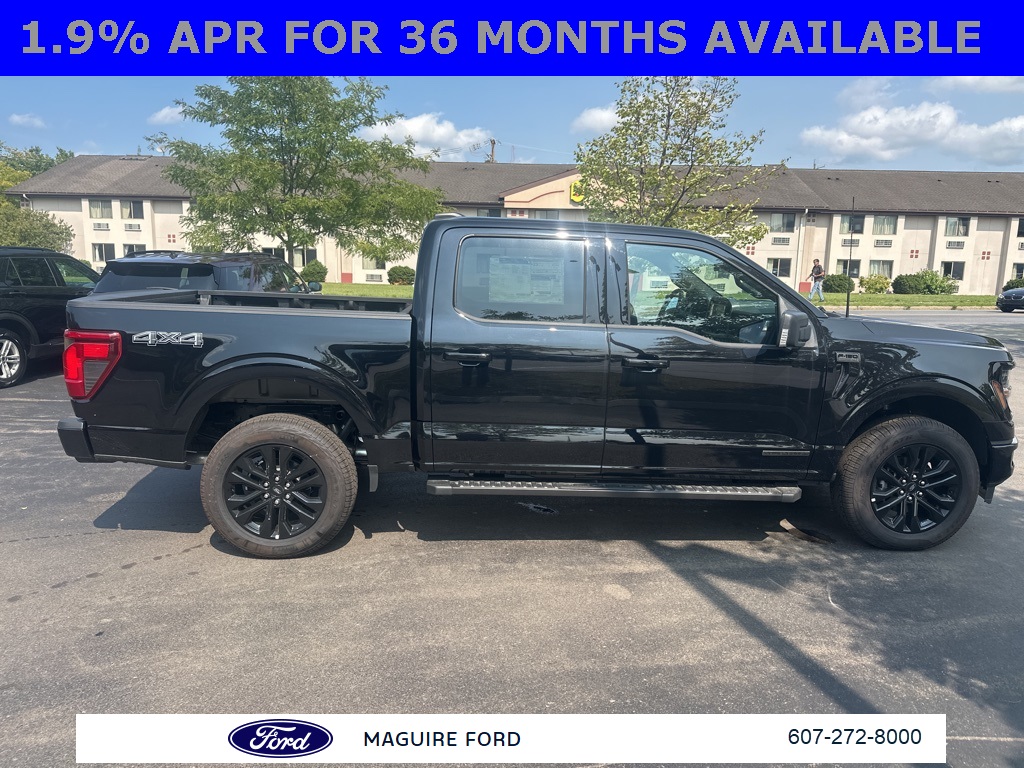 2025 Ford F-150 XLT photo 3