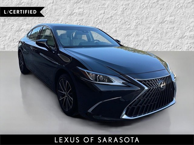 2025 Lexus ES 350's photo