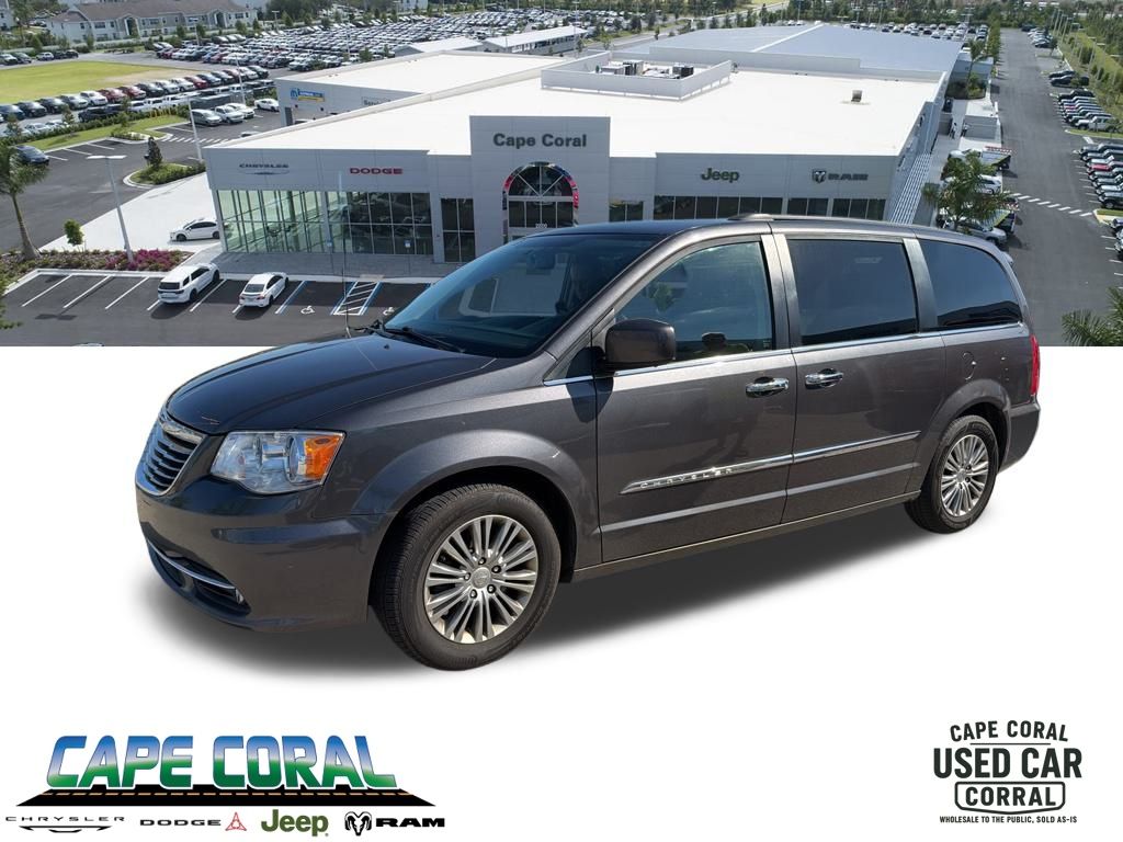 2016 Chrysler Town & Country Touring
