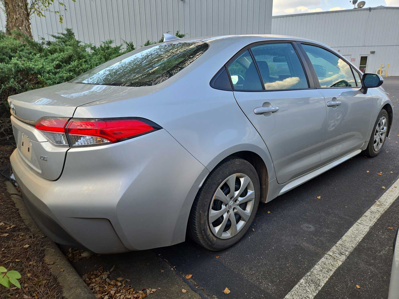 2024 Toyota Corolla LE photo 4