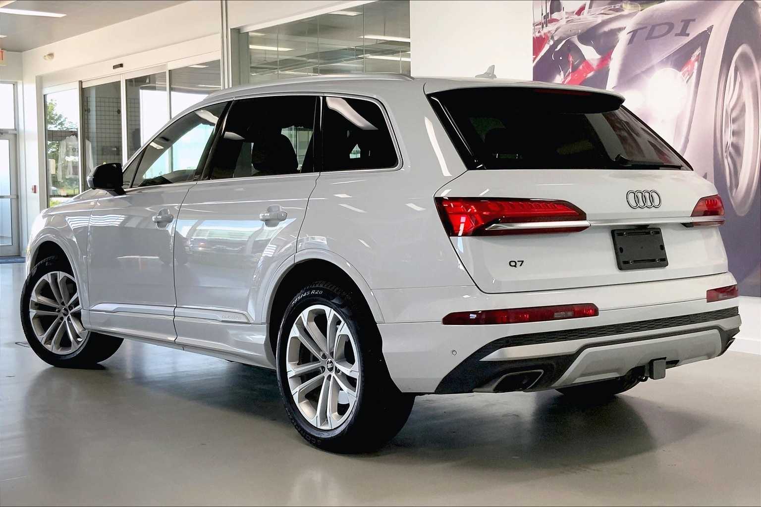 2025 Audi Q7 Premium Plus photo 4