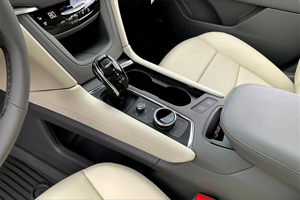 2025 Cadillac XT5 Premium Luxury photo 4