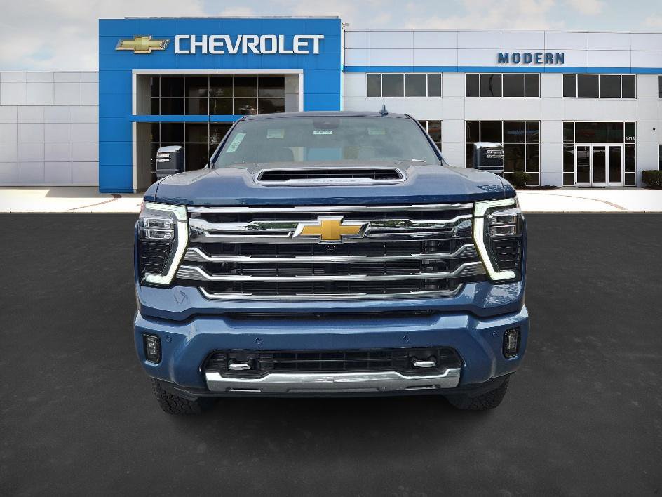 2025 Chevrolet Silverado 2500HD High Country photo 8