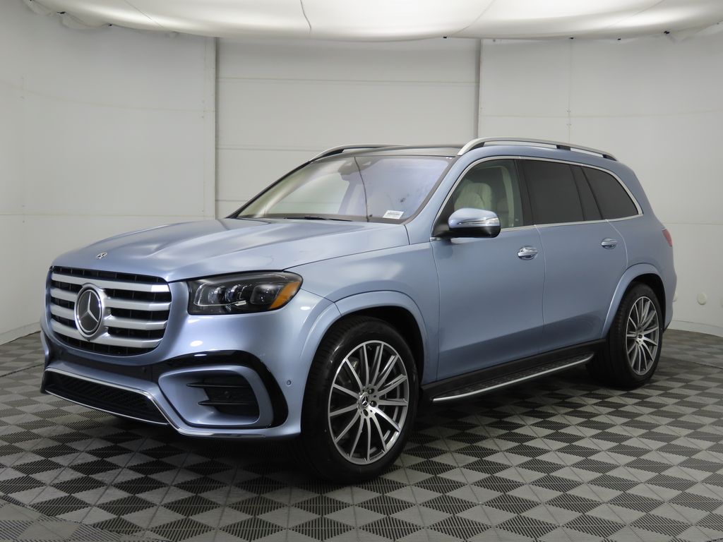2026 Mercedes-Benz GLS Base's photo