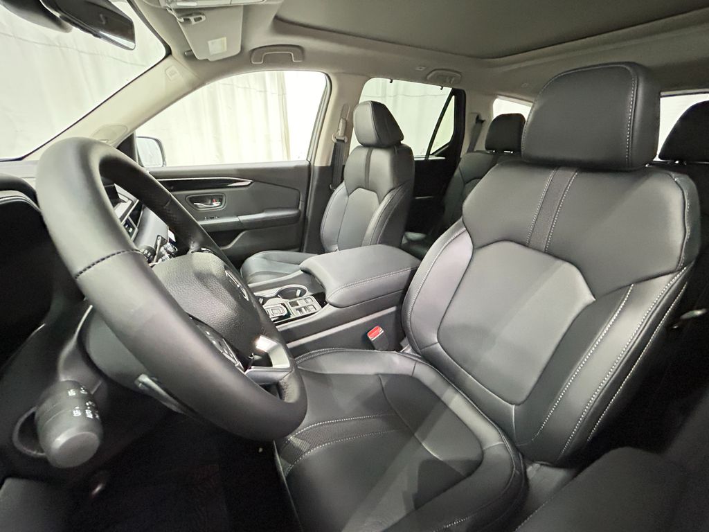 2025 Honda Pilot Touring photo 21