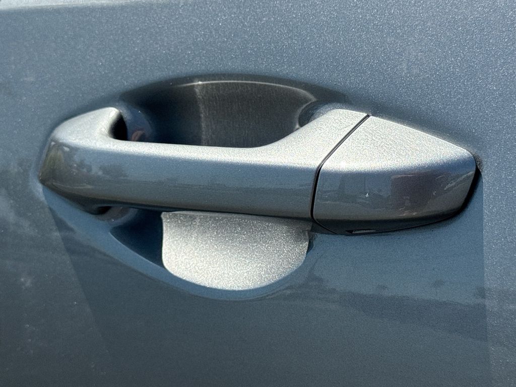 2023 Kia Forte LXS photo 11