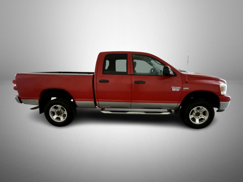 2008 Dodge Ram SLT photo 4
