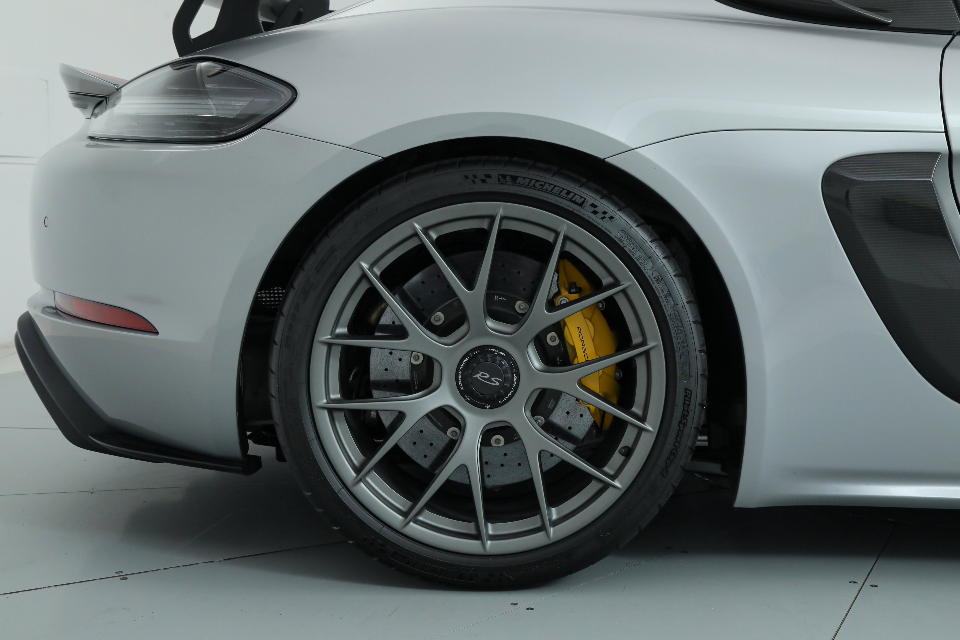 2025 Porsche Cayman GT4 RS photo 50