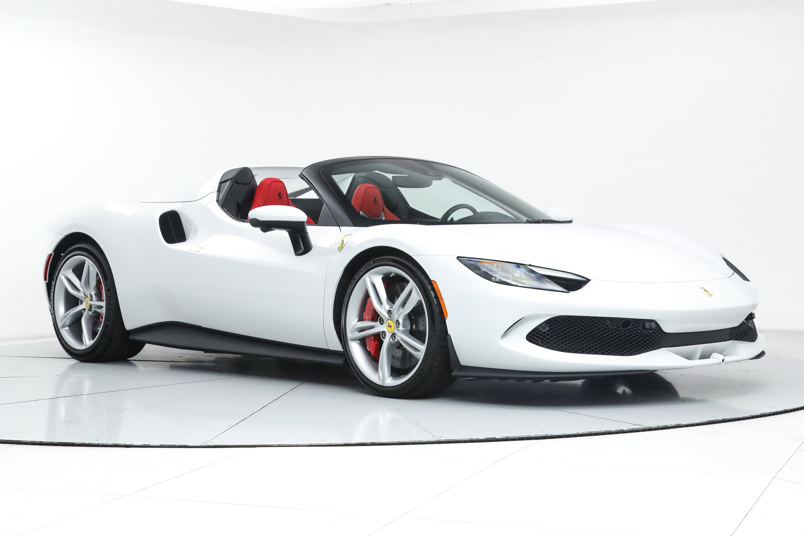 2024 Ferrari 296 GTS photo 12