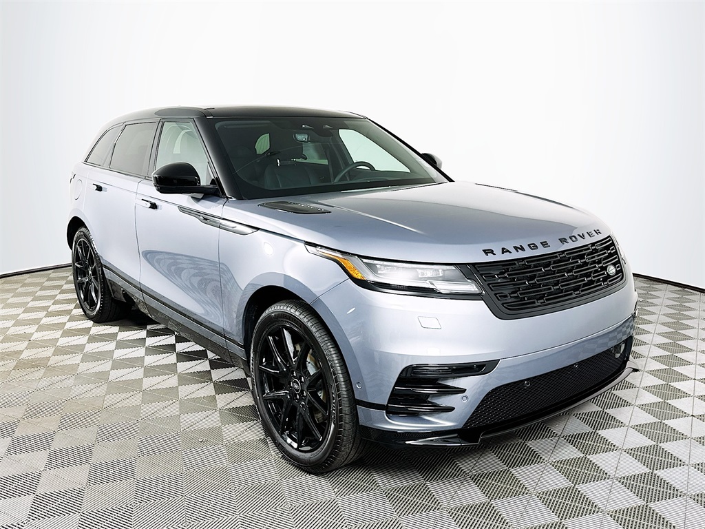 2026 Land Rover Range Rover Velar SE photo 3