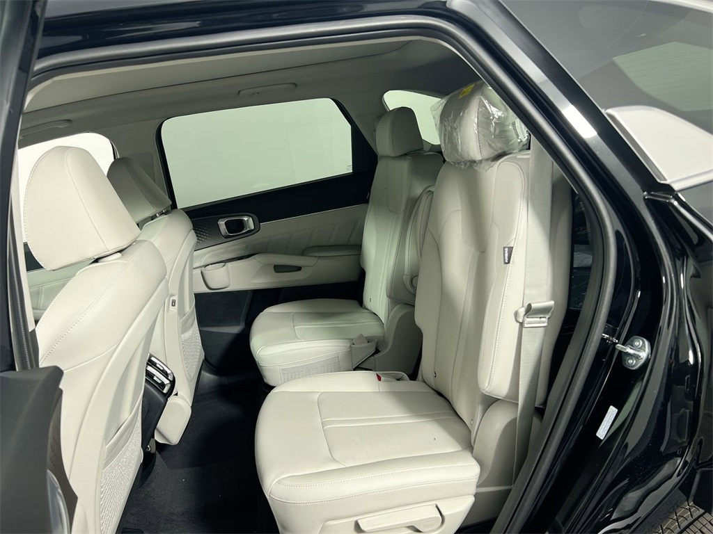 2025 Kia Sorento SX photo 26