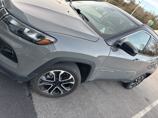 2022 Jeep Compass Limited's photo