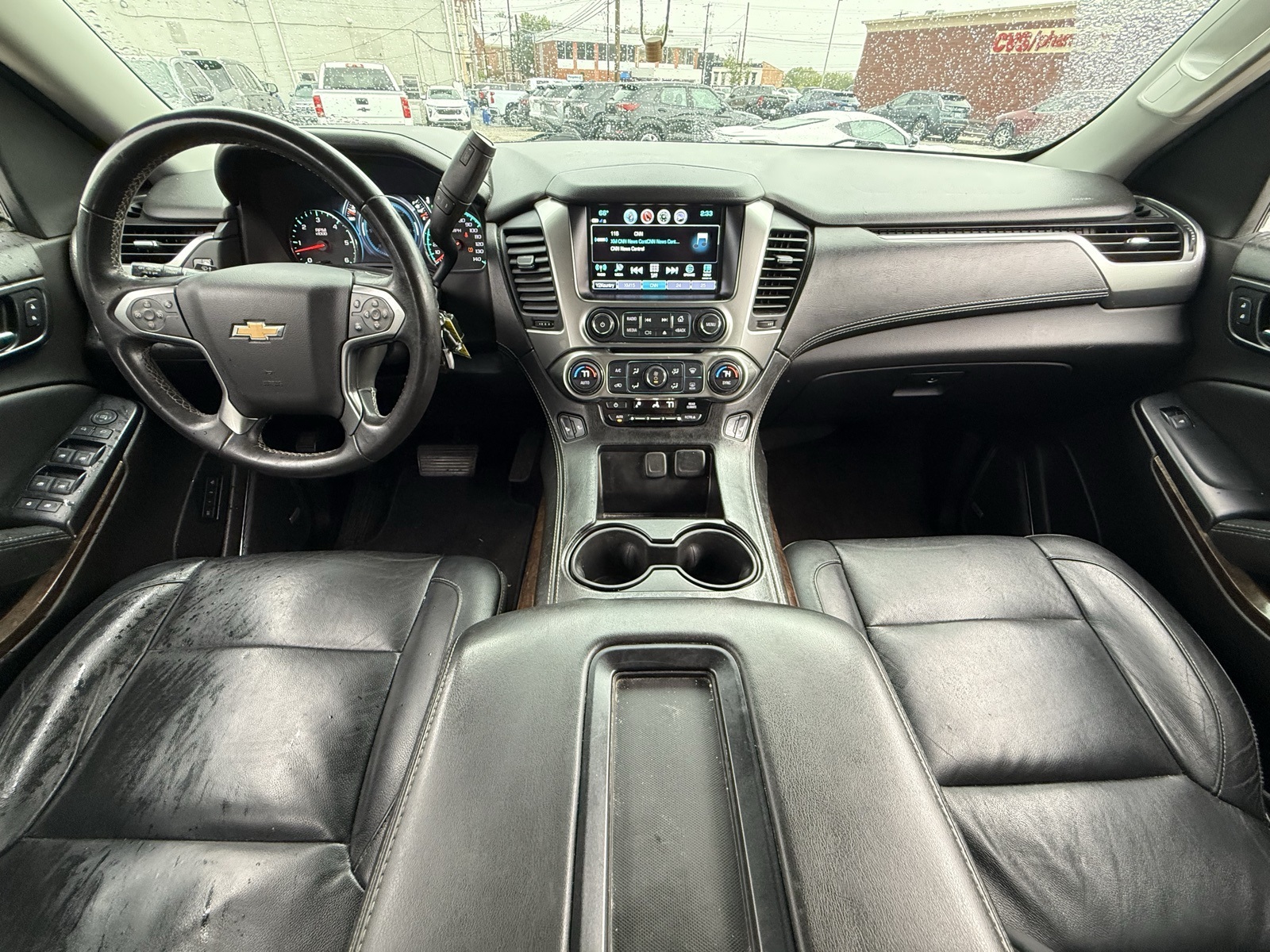2017 Chevrolet Tahoe LT photo 13