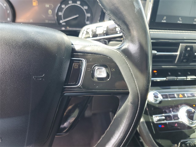 2021 Lincoln Corsair Standard photo 15