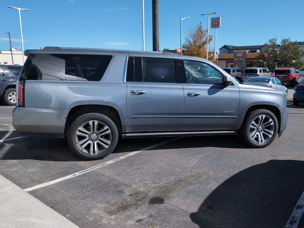 2018 Gmc Yukon XL 1500 Denali photo 2