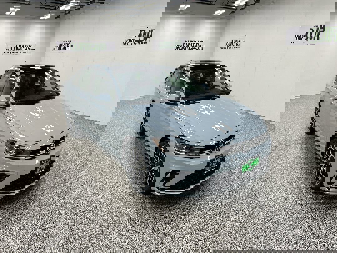 2025 Volkswagen Jetta SE's photo