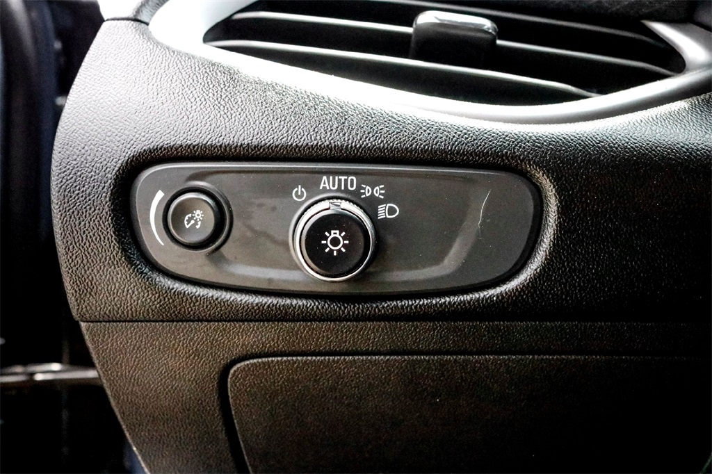 2025 Chevrolet Malibu 1LT photo 16