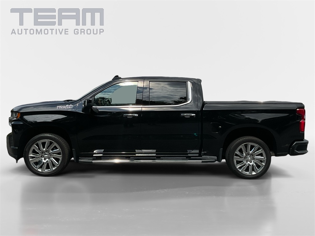 2022 Chevrolet Silverado 1500 High Country photo 3