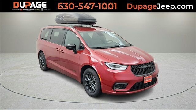 2025 Chrysler Pacifica Select's photo