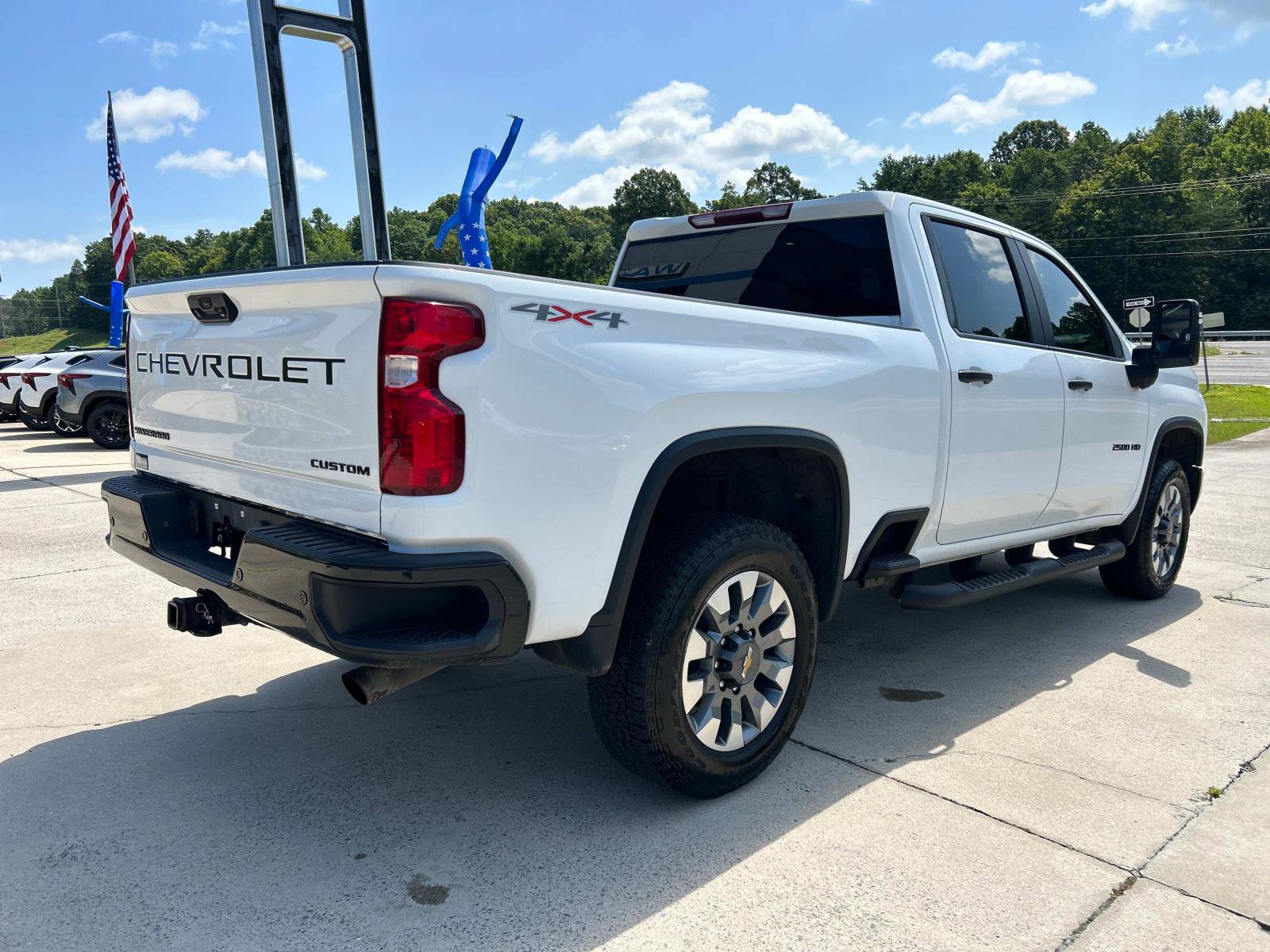 2024 Chevrolet Silverado 2500HD Custom photo 3