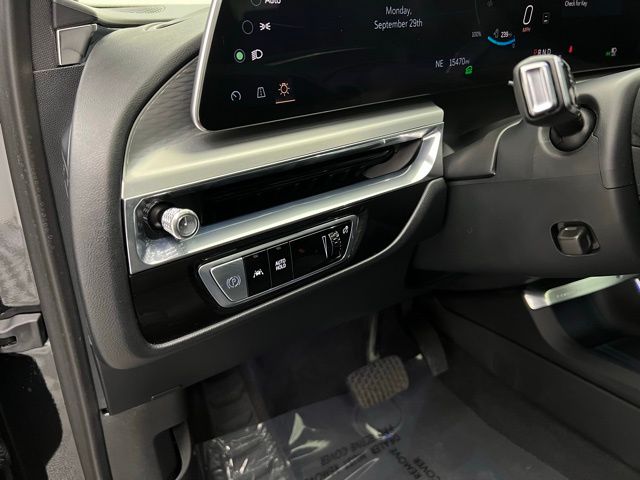 2024 Cadillac Lyriq Sport photo 10
