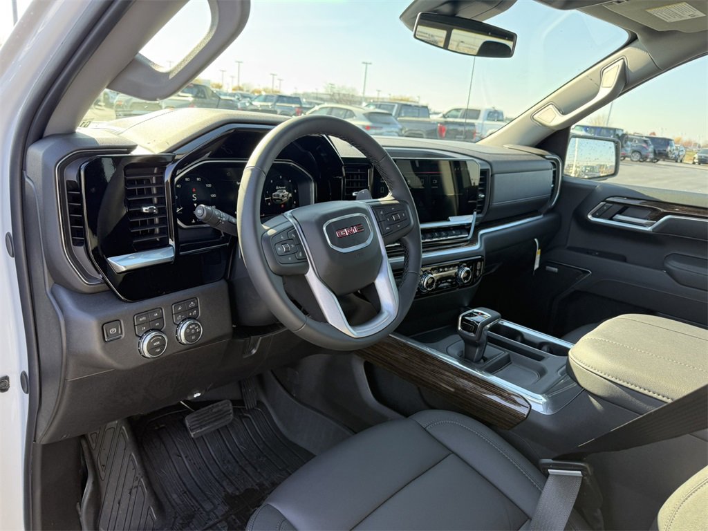 2026 GMC SIERRA - Image 16