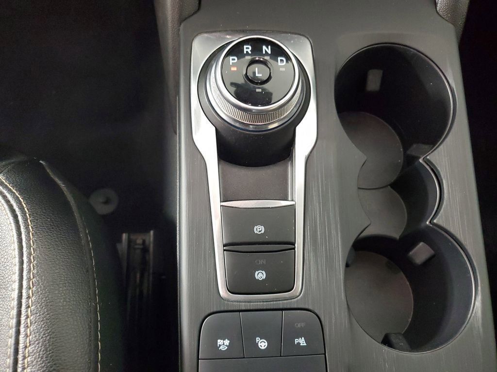 2022 Ford Escape Titanium Hybrid photo 18